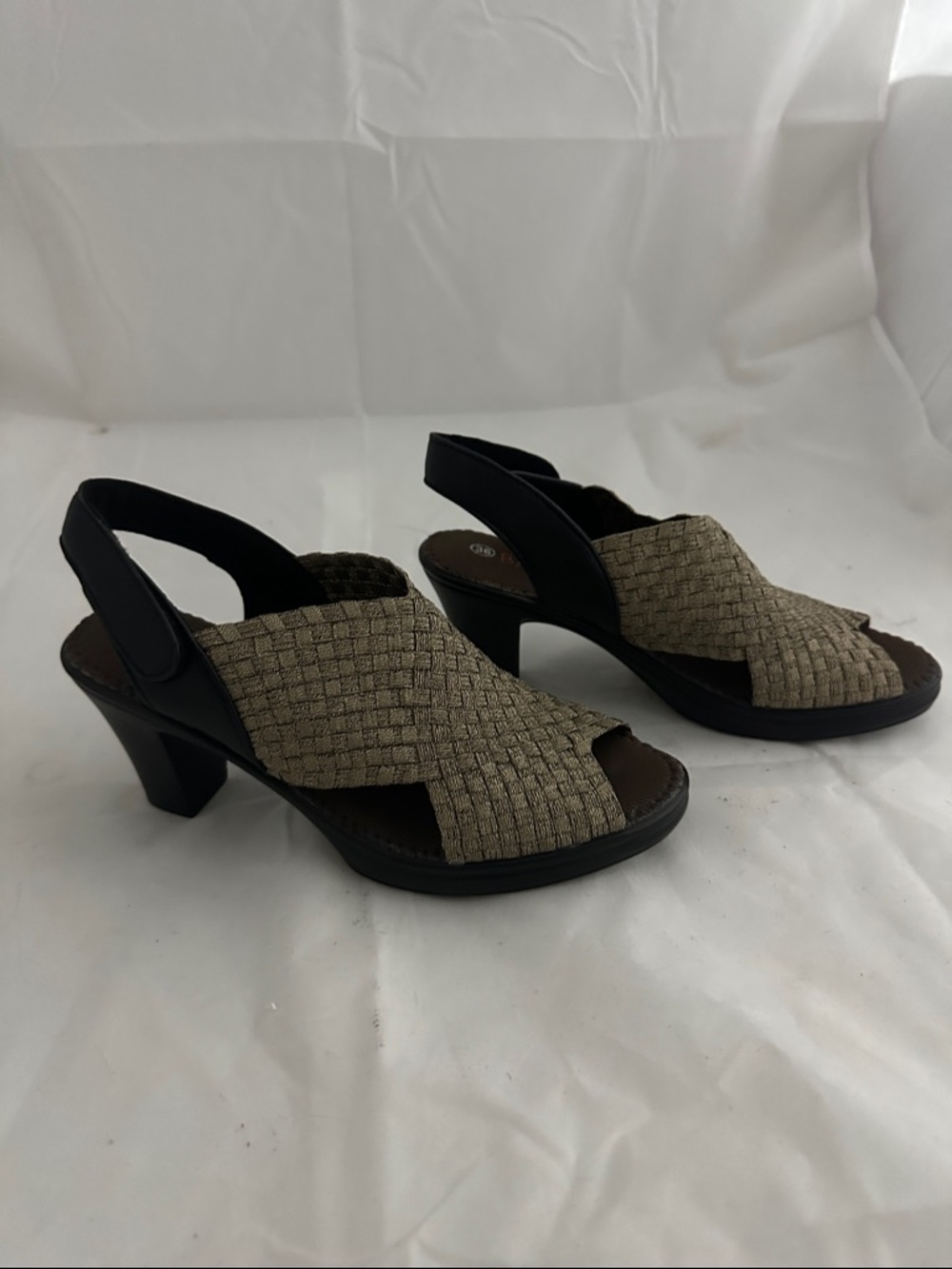 bernie mev. Woven Slingback Heels in Beige and Black